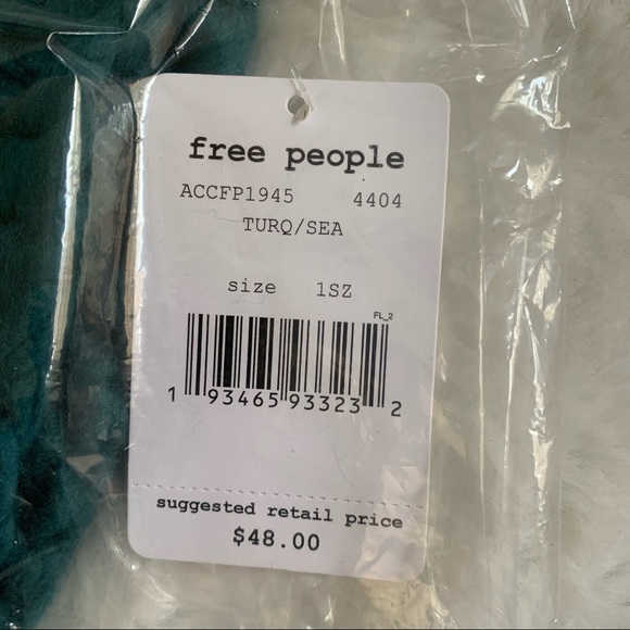 NWT Free People Cozy Up Color Block Pom Beanie - Picture 7 of 7